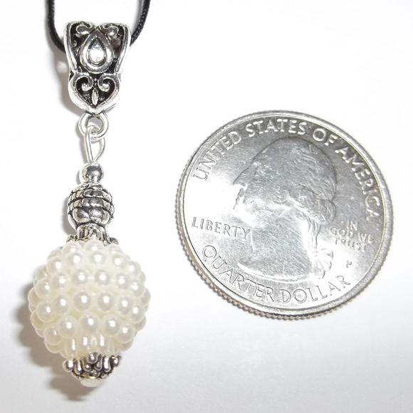 Cream Pearl Necklace Beaded Adjustable Pendant Charm Modern Preppy Style 4850 - Picture 2 of 11